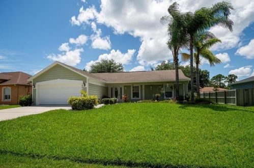 1806 Altman Ave, Fort Pierce FL  34953-1009 exterior