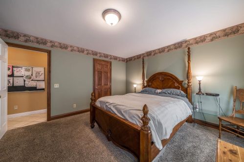 3949 Thomas Dr, Covington KY  41018-2916 exterior