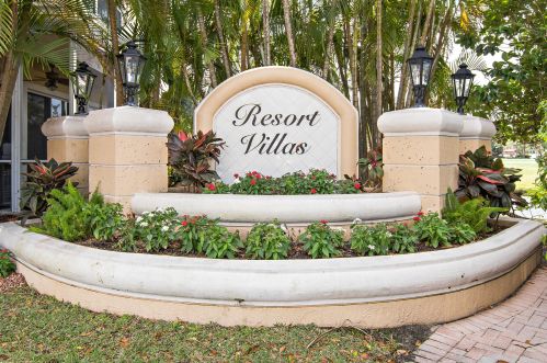 501 Resort Ln, West Palm Beach FL  33418-7043 exterior