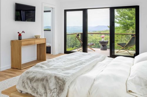 511 Breezy Hl Rd, Hillsdale NY  12529-5056 exterior