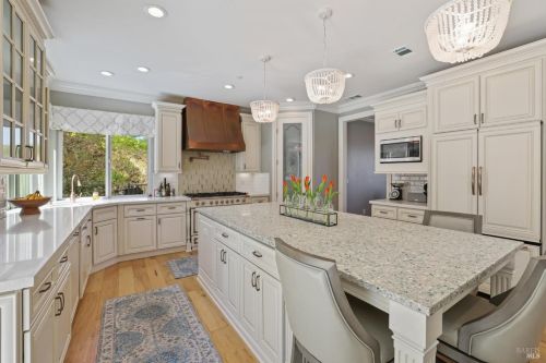 2054 Zinfandel Ct, Vacaville CA  95688-2829 exterior