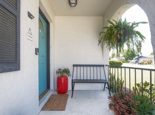 2699 Knoll St, Palm Harbor, FL 34683-3120