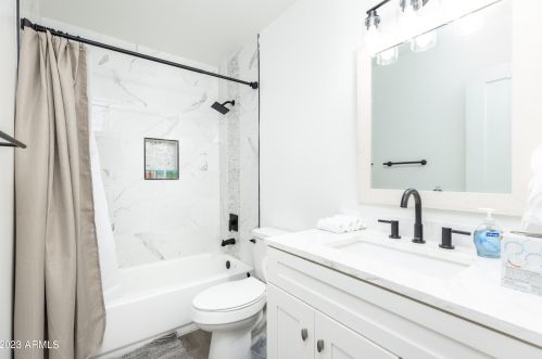 7702 Davenport Dr, Scottsdale AZ 85260-4375 exterior