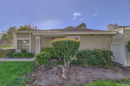 24207 Trevino Dr, Santa Clarita, CA 91355-2836