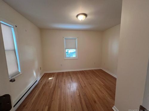 13 Christian St, Wallingford CT 06492-3604 exterior