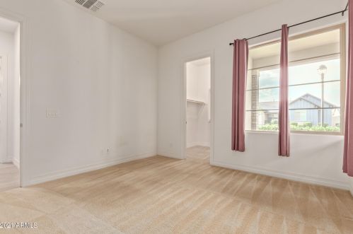 3731 Arabian Dr, Gilbert AZ  85296 exterior