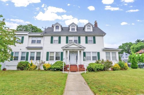 193-17 90th Ave, Jamaica, NY 11423-2429