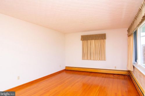 50 Ruel Ave, Hanover PA  17331-3423 exterior