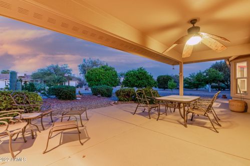 20019 146th Dr, Sun City AZ 85375-6126 exterior