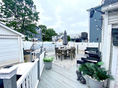 26 North Blvd, East Rockaway NY  11518-1830 exterior