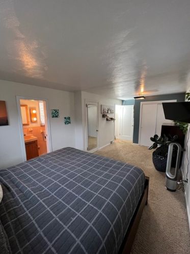 8040 Remington Dr, Pittsburgh PA  15237-6235 exterior