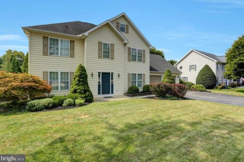 463 Century Dr, Upton, PA 17225-1185