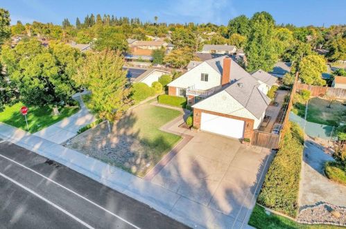 6024 Brooktree Dr, Citrus Heights CA  95621-5502 exterior