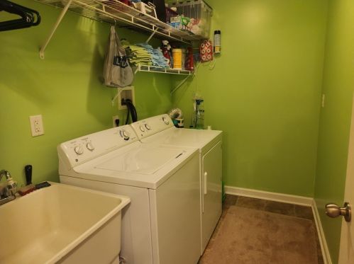 617 Whispering Pines Dr, Gibsonia PA  15044-7854 exterior