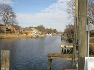 4801 Templar Dr, Portsmouth, VA 23703-3933