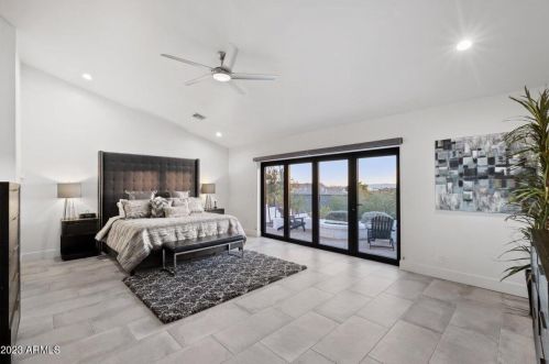 1439 Echo Ln, Phoenix AZ  85020-3831 exterior