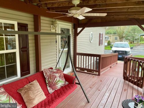 129 Locust Ln, Smithville PA  17560-9758 exterior