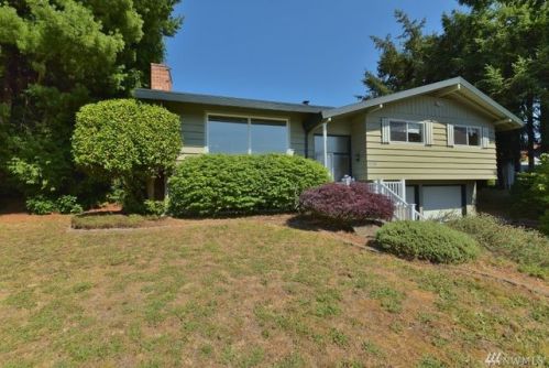 5910 Nora St, Bremerton, WA 98311-2311