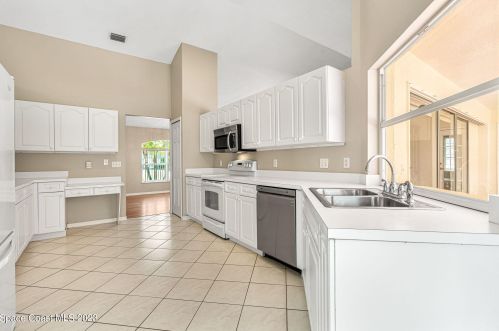 1026 Blossom Dr, Sebastian FL  32958-5110 exterior