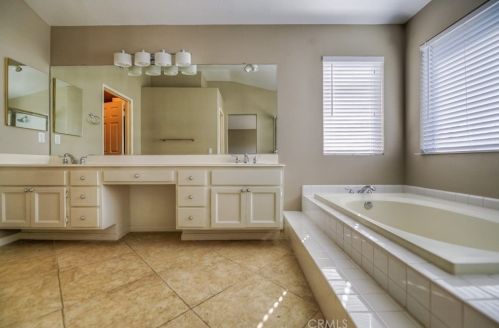 621 Sepulveda Pl, Placentia CA  92870-4292 exterior