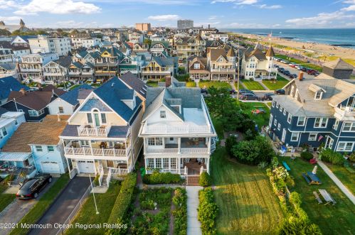 3 Webb Ave, Ocean Grove, NJ 07756-1316
