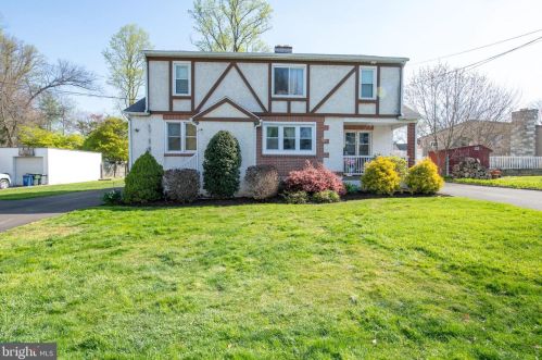 2943 Old Welsh Rd, Willow Grove, PA 19090-3835