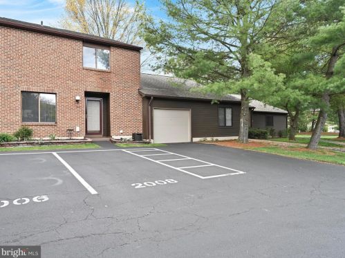 2006 Village Rd, Molino, PA 17961-9667