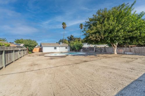 546 Libby Ln, Lathrop CA  95330-9545 exterior