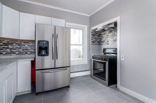 37 Stevens St, Providence RI  02911-1618 exterior
