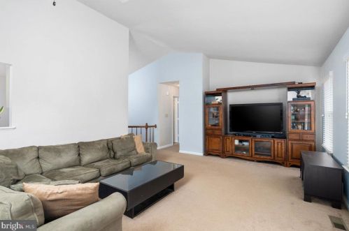 10917 Crestwood Dr, Spotsylvania VA 22553-1606 exterior