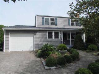 58 Mohegan Rd, Groton, CT 06340-5538