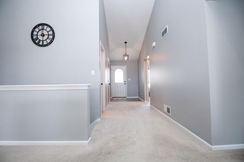 202 Haven Dr, Watertown, WI 53094-7319