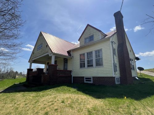 13729 Waterworks Rd, Corning, OH 43730-9718