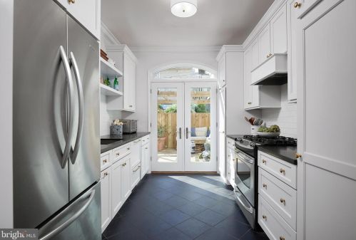 127 Duddington Pl, Washington DC 20003-2610 exterior