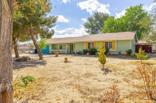 17254 Newmont Ave, Lancaster CA  93535-7429 exterior