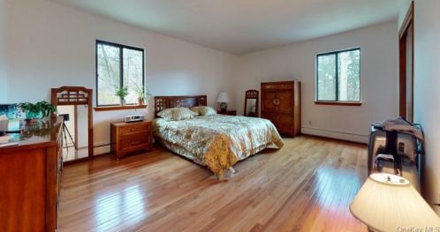 16 James St, Washingtonville NY  10992-1406 exterior