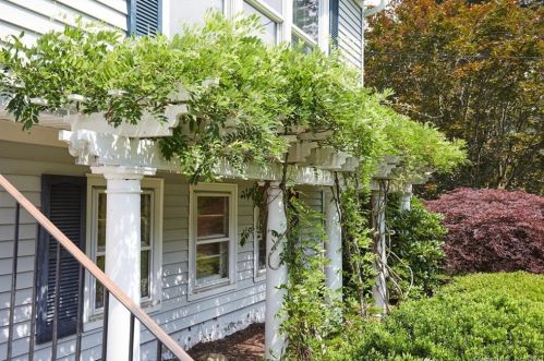 74 Terrell Dr, Milford, CT 06461-2036