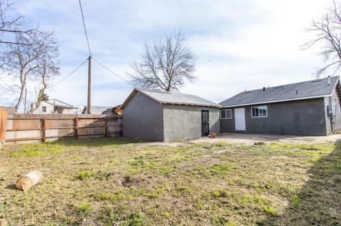 1619 Tenaya Dr, Modesto CA  95354-3820 exterior
