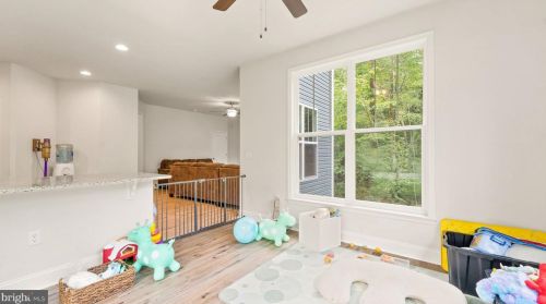 1077 Mountain View Rd, Fredericksburg VA  22406-4429 exterior