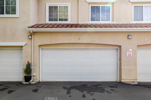 25785 Perlman Pl, Santa Clarita CA  91381-2368 exterior