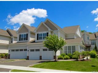 14 Hidden Brook Trl, Bethel, CT 06801-2348
