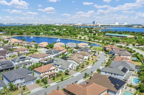 8148 Chilton Dr, Orlando FL 32836 exterior