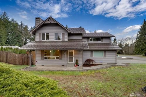 951 Marlene Ct, Bremerton, WA 98311-3260