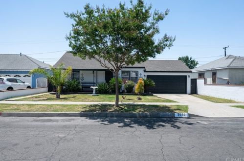 2532 220th St, Long Beach, CA 90810-1816