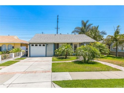 7733 Pivot St, Downey, CA 90241-4439