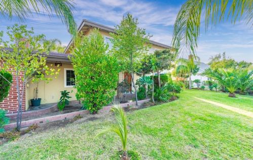 249 Heather St, Rialto CA  92376-2813 exterior