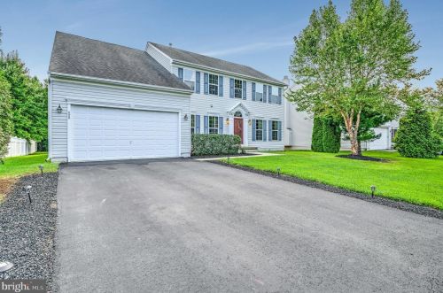 608 Archibald Ln, Florence NJ  08518-4010 exterior