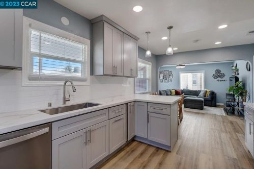 254 Cleveland Ave, West Pittsburg CA  94565-3305 exterior