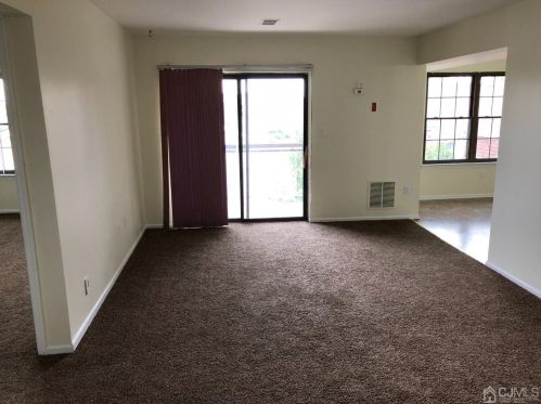 1010 Hidden Village Dr, Perth Amboy NJ  08861-3371 exterior