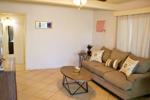 636 Q St, Rio Linda CA  95673-1427 exterior